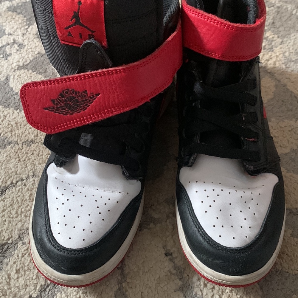 Air Jordan 1 Hi - Picture 2 of 3